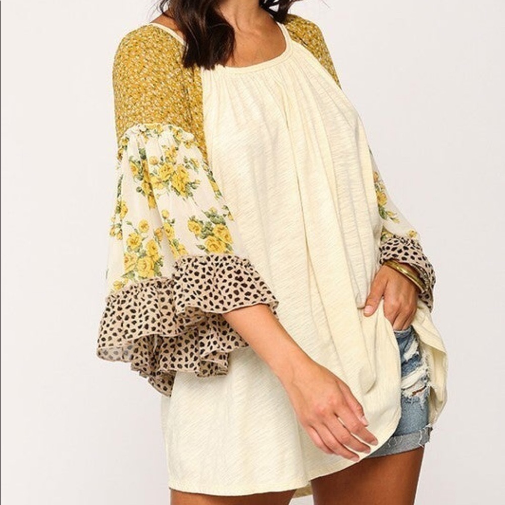 Boho Animal Print Floral Top - Picture 4 of 5